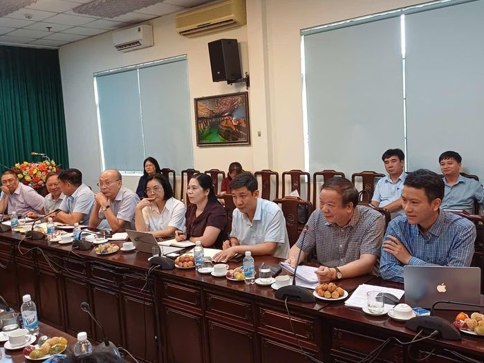 Đông đảo các chuyên gia, nhà khoa học tham dự Tọa đàm.