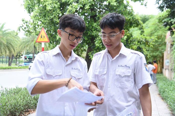 Đề thi môn Ngữ văn năm 2026 được đánh giá bám sát cấu trúc đề thi tham khảo do Bộ GD-ĐT công bố; giải quyết được tình trạng học thuộc lòng, học tủ. Ảnh: Xuân Quý