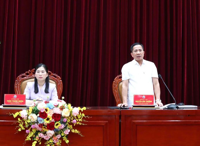 Phó Chủ tịch HĐND Nguyễn Văn Trường phát biểu. Ảnh LS