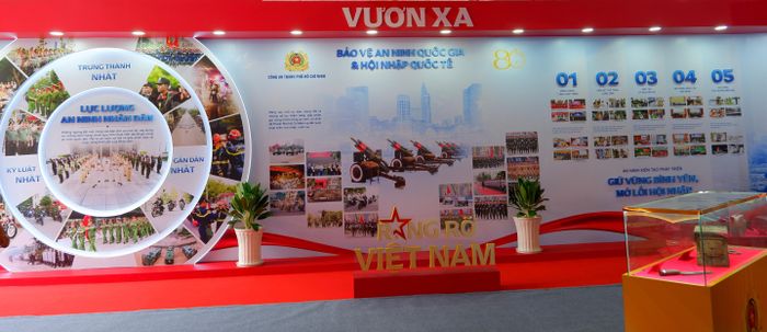 Từ ngày 11-14/6, Triển lãm mở cửa miễn phí phục vụ nhân dân và du khách từ 8-22h hàng ngày. Ảnh: Hoa Lê