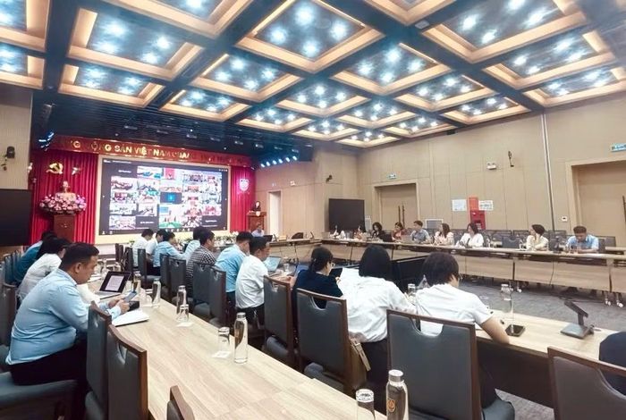  Cuộc họp về tiến độ xây dựng cơ sở dữ liệu công chứng tập trung và tình hình triển khai công chứng điện tử trên phạm vi cả nước do Bộ Tư pháp tổ chức ngày 9/6 vừa qua. 