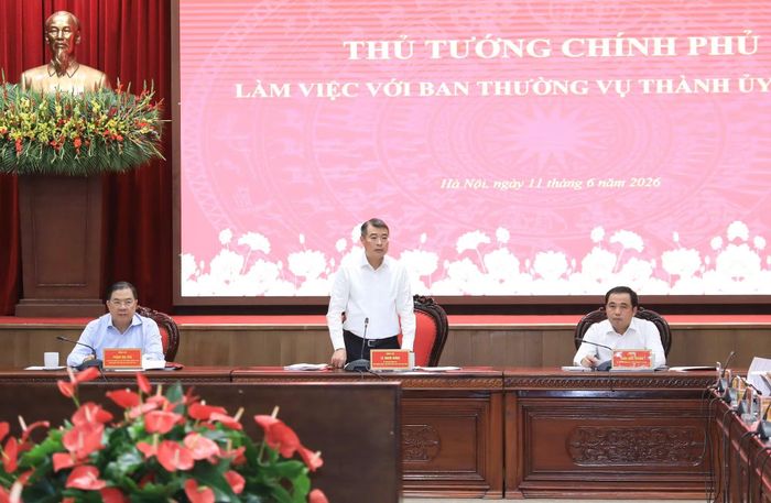 Thủ tướng Chính phủ Lê Minh Hưng phát biểu quán triệt các nội dung làm việc với Ban Thường vụ Thành ủy Hà Nội. Ảnh Quang Thái