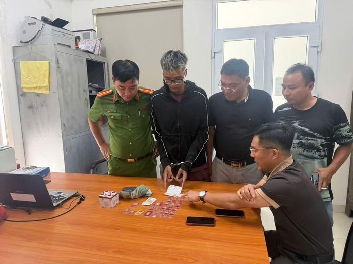 Đối tượng Nguyễn Văn Hưng tại cơ quan Công an.