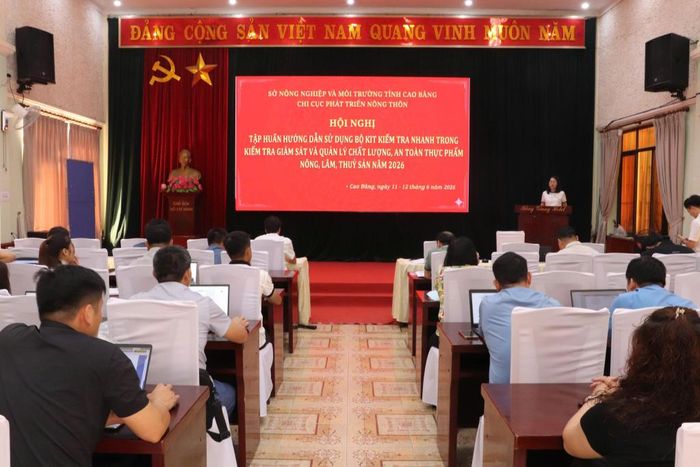 Toàn cảnh hội nghị.