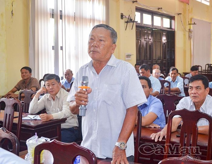 Cử tri Trần Văn Thắng, ấp Kinh Xáng, xã Hồng Dân, kiến nghị giải quyết các thủ tục liên quan đến đất đai.