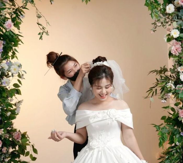 Thùy Dung bày tỏ thu nhập tăng cao hơn hẳn so với những ngày không cao điểm. 