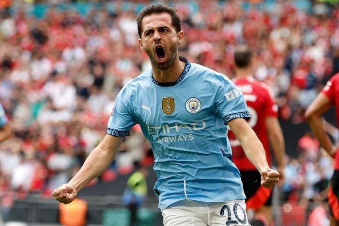 Mourinho trực tiếp thuyết phục Bernardo Silva về Bernabéu