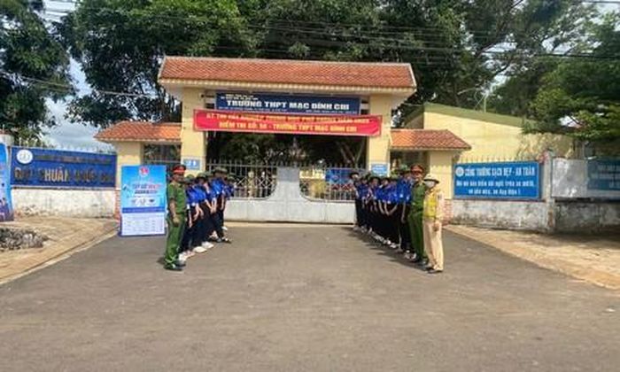 Điểm thi trường THPT Mạc Đĩnh Chi (xã Chư Păh)