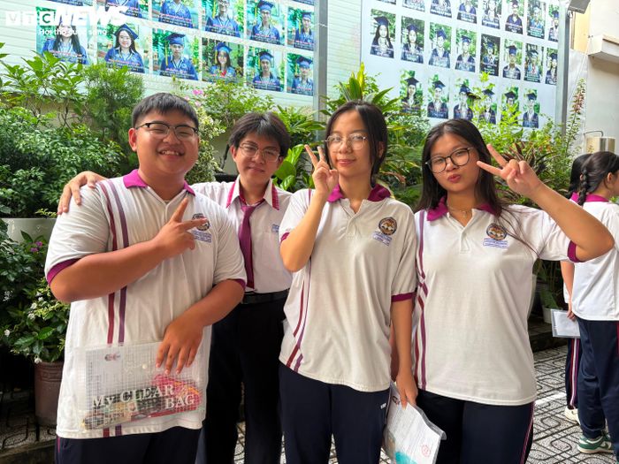 Thí sinh tham dự kỳ thi tốt nghiệp THPT 2026 tại điểm thi Trường Võ Trường Toản (TP.HCM).
