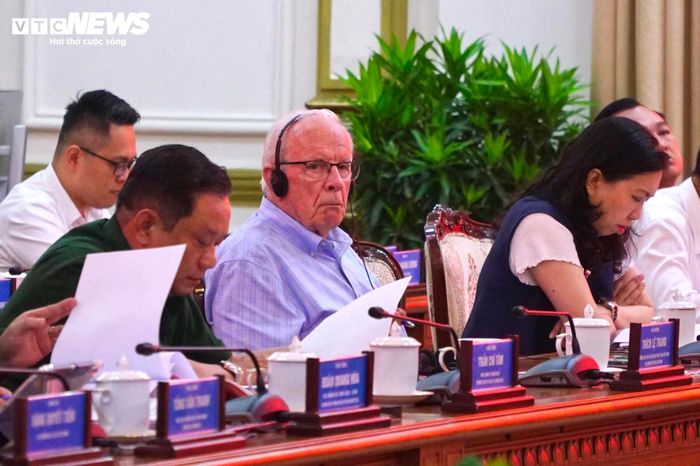 Ông Bob Connor tham dự hội thảo xác minh, kết luận thông tin về liệt sĩ, mộ liệt sĩ được an táng tại khu vực nghĩa trang Chí Hòa - Chợ Quán do Ban Chỉ đạo 515 quốc gia tổ chức ngày 8/5.
