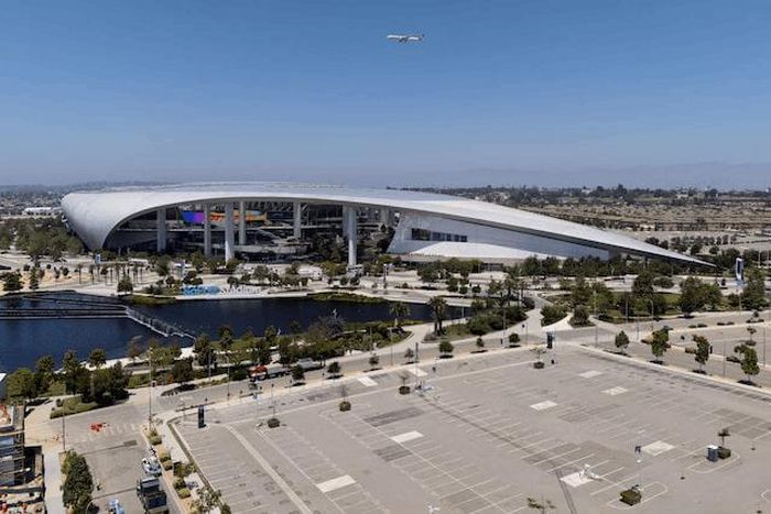 Hình ảnh từ máy bay không người lái cho thấy Sân vận động SoFi khi Los Angeles chuẩn bị cho World Cup 2026. Ảnh: REUTERS