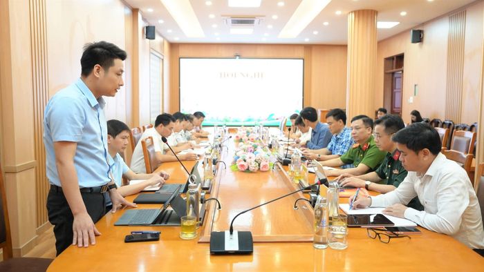 Quang cảnh buổi làm việc. Ảnh: AK