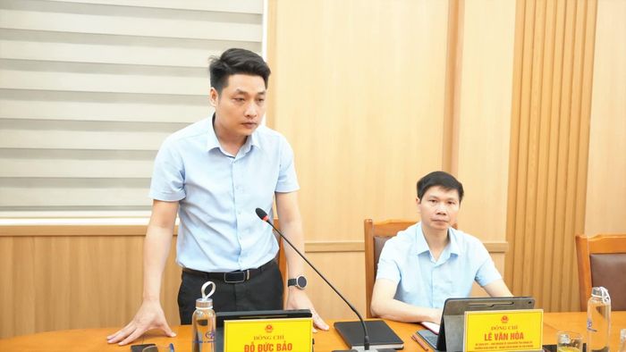 Phó Chủ tịch HĐND xã An Khánh Đỗ Đức Bảo phát biểu tại buổi làm việc. Ảnh: AK