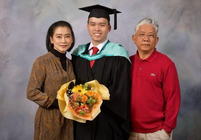 Vợ chồng NSƯT Tuyết Thu và con trai.