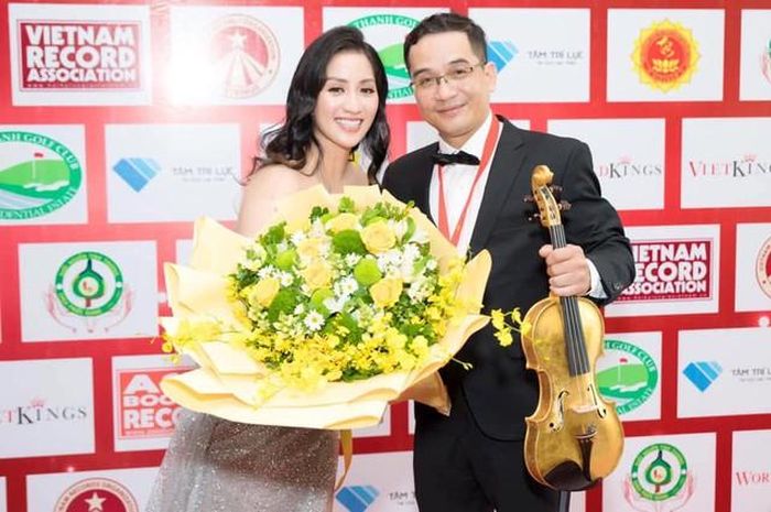 Không chỉ là niềm tự hào của gia đình Khánh Thi, nghệ sĩ Nguyễn Xuân Huy còn được xem là một trong những gương mặt đặc biệt của âm nhạc Việt Nam đương đại, góp phần đưa hình ảnh và sự sáng tạo của người Việt đến với bạn bè quốc tế.