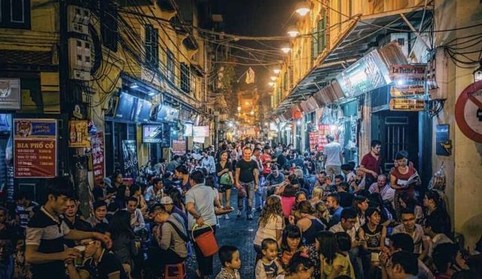 UBND TP Hà Nội dự kiến trình HĐND thành phố xem xét, thông qua dự thảo nghị quyết quy định về hoạt động đầu tư, kinh doanh ban đêm tại kỳ họp thứ 4 diễn ra ngày mai (12/6).