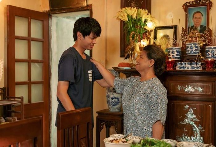 Trần Bờm đóng cùng NSND Thanh Hoa trong "Thế hệ kỳ tích".