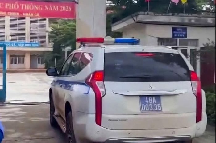 Xe đặc chủng của lực lượng Cảnh sát giao thông Lâm Đồng vượt hơn 40 km hỗ trợ thí sinh. Ảnh: CSGT Lâm Đồng