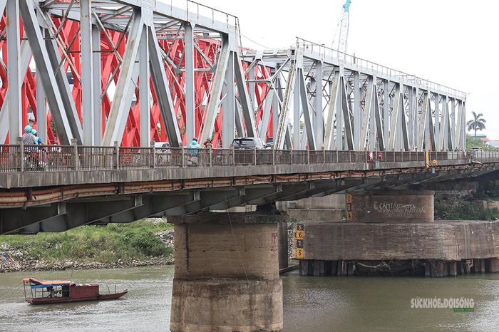Các hạng mục của cầu chịu ảnh hưởng lớn từ điều kiện tự nhiên và dòng chảy trên sông