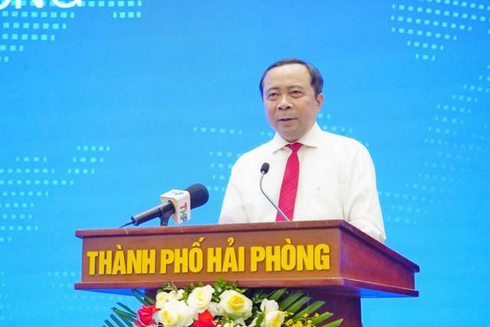 PGS.TS Vũ Hải Quân, Bộ trưởng Bộ Khoa học và Công nghệ phát biểu chỉ đạo tại hội thảo.