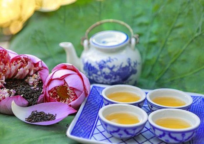 Trà tâm sen hỗ trợ cải thiện giấc ngủ.