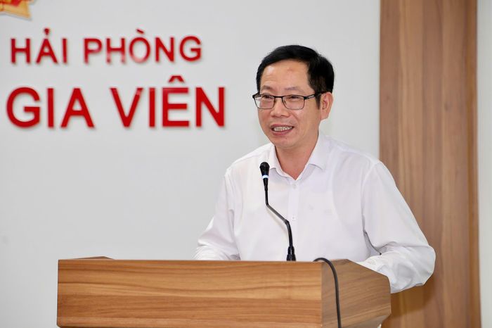 Ông Vũ Tiến Phụng - Phó Chủ tịch UBND TP Hải Phòng đề nghị đẩy mạnh tuyên truyền gương người tốt, việc tốt để xây dựng môi trường xã hội Hải Phòng ngày càng an toàn, văn minh và nghĩa tình. Ảnh: Việt Cường.