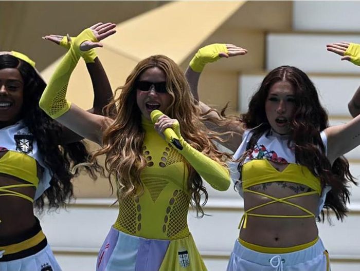  Giọng ca Shakira, người Colombia hát bài hát chính thức World Cup lần thứ tư, thật vinh dự cho vợ cũ của trung vệ Gerald Pique. 