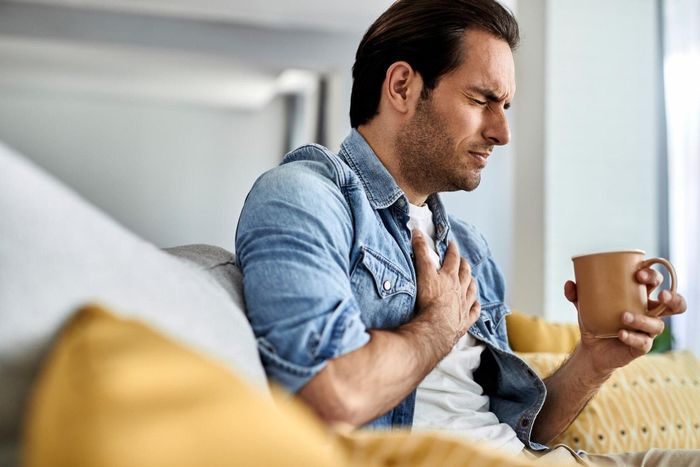 Tỷ lệ nhồi máu cơ tim và đột tử do tim cũng có xu hướng tăng mạnh vào buổi sáng. Ảnh: Magnific.