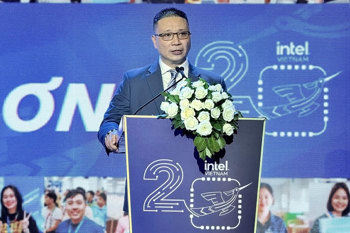 Ông Kenneth Tse, Tổng giám đốc Nhà máy Intel Products Việt Nam (IPV), phát biểu tại Lễ kỷ niệm 20 năm thành lập Intel Việt Nam. Ảnh: Anh Nguyễn.