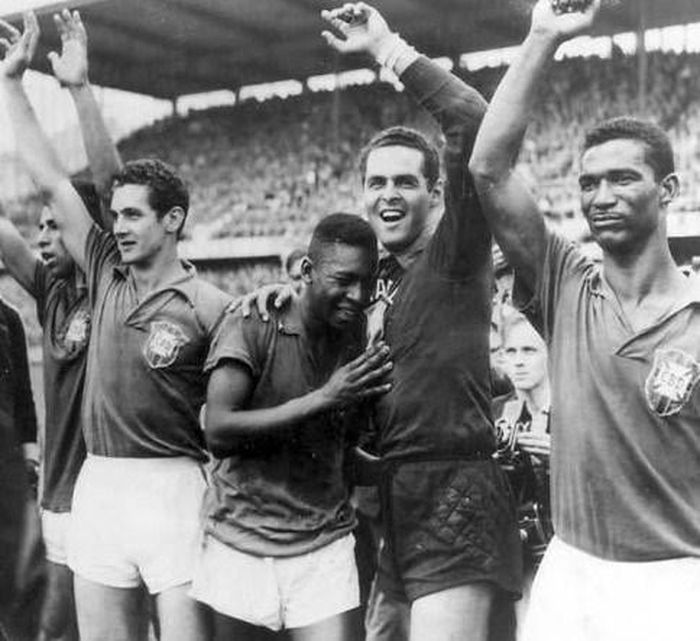 World Cup 1958 mở ra huyền thoại Pelé, người trở thành nhà vô địch thế giới trẻ nhất lịch sử bóng đá