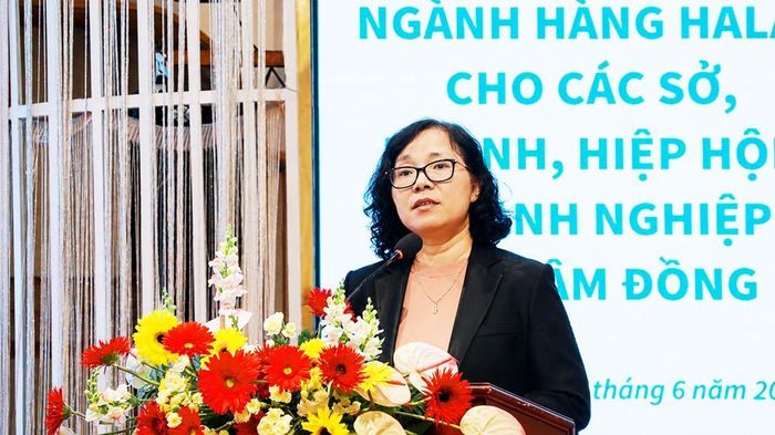 Bà Nguyễn Phương Trà, Vụ trưởng Vụ Trung Đông - Châu Phi, Bộ Ngoại giao phát biểu tại Hội thảo
