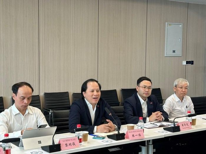 Phó Cục trưởng Cục Hợp tác quốc tế (Bộ VHTTDL) Trần Nhất Hoàng phát biểu