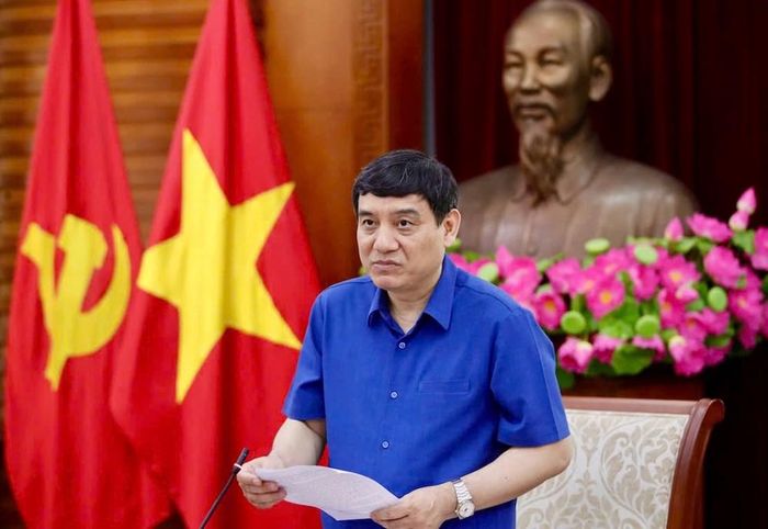 Chủ nhiệm Ủy ban Văn hóa và Xã hội Nguyễn Đắc Vinh phát biểu tại buổi làm việc