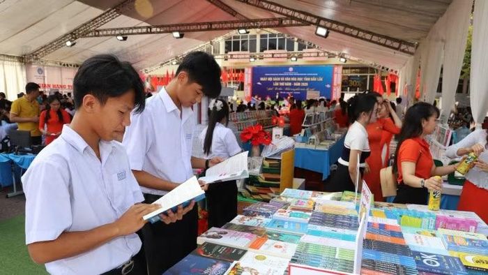 Đọc sách giúp thế hệ trẻ xây dựng bản lĩnh văn hóa trước các luồng thông tin phức tạp trên không gian mạng.
