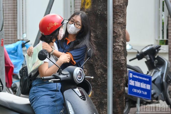 Lời dặn dò từ người thân đến sĩ tử.