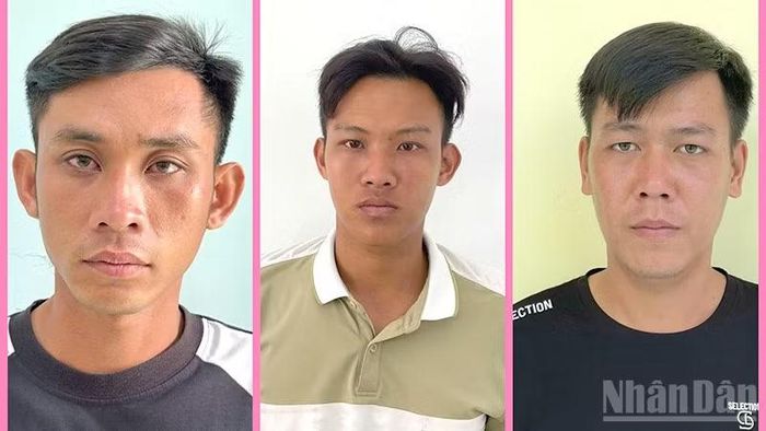 Các đối tượng tại cơ quan Công an.
