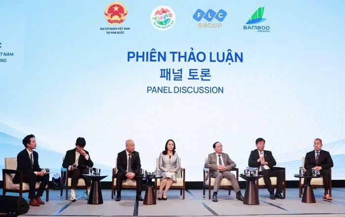 Các đại biểu chia sẻ tại phiên thảo luận tại Diễn đàn.
