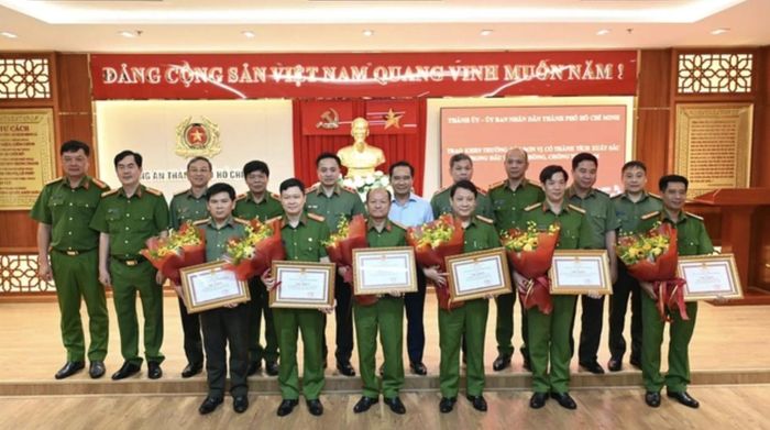 Lãnh đạo Thành ủy, UBND TPHCM đánh giá cao nỗ lực của Công an TPHCM