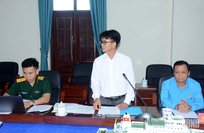 Đại diện Sở Nội vụ tỉnh Khánh Hòa phát biểu cung cấp nhiều thông tin liên quan tại buổi khảo sát. 