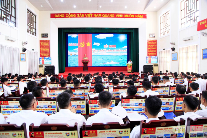 Quang cảnh hội nghị.