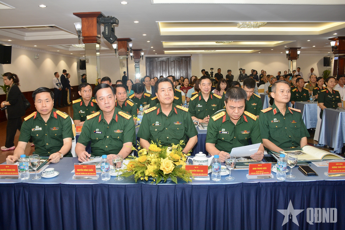 Các đại biểu tham dự. 