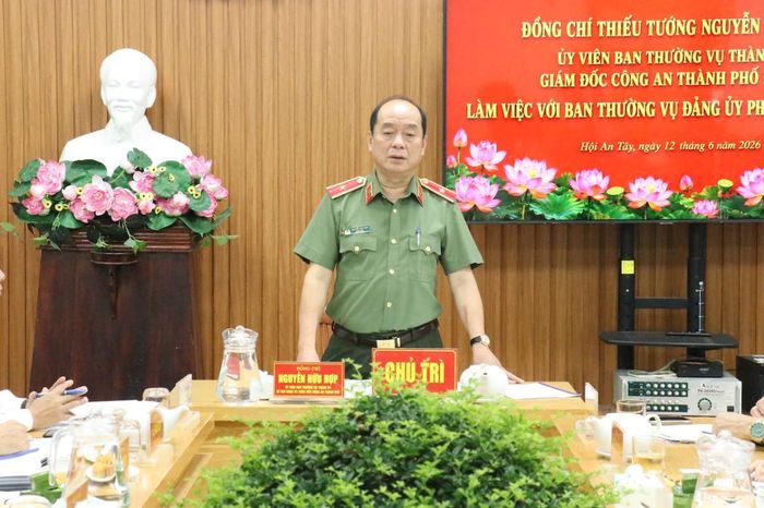 Thiếu tướng Nguyễn Hữu Hợp phát biểu kết luận buổi làm việc