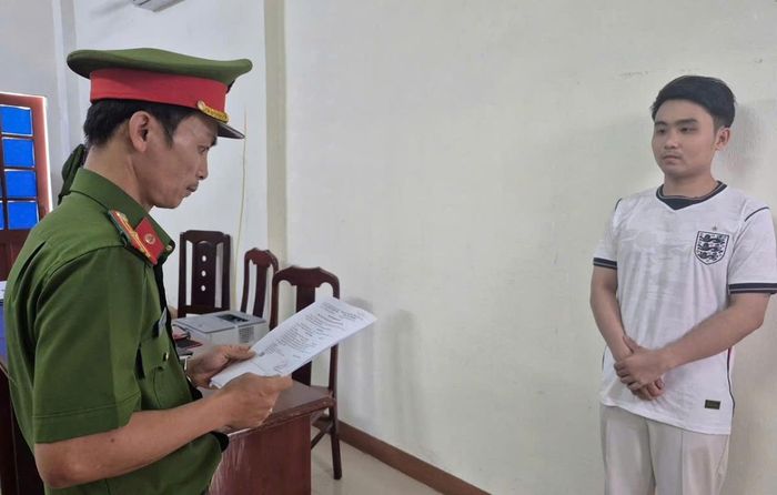 Cơ quan CSĐT thi hành quyết định tạm giữ hình sự đối với Trần Bá Trường
