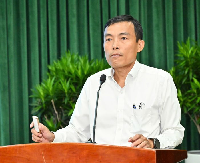  Phó Giám đốc Sở KH-CN TPHCM Võ Minh Thành thông tin tại hội nghị. Ảnh: VIỆT DŨNG 