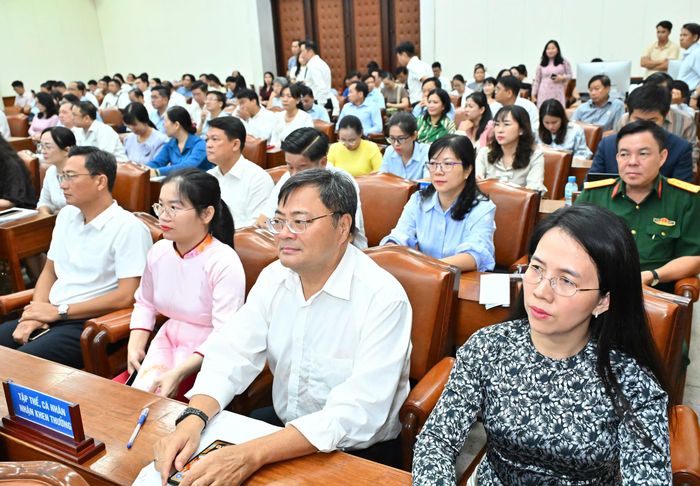  Các đại biểu dự hội nghị. Ảnh: VIỆT DŨNG 