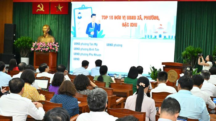 Các đại biểu dự hội nghị. Ảnh: VIỆT DŨNG