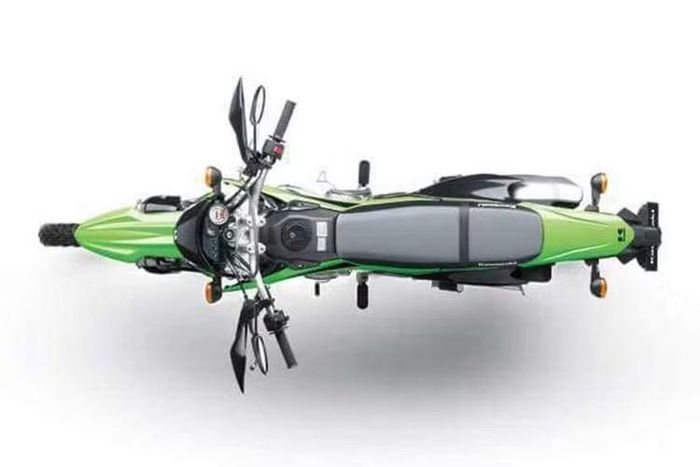 Tại thị trường Indonesia, Kawasaki KLX150XPL có giá 44,8 triệu Rupiah (tương đương 65,5 triệu đồng). Mẫu xe này được xem là phù hợp với những nhóm khách hành có chiều cao khiêm tốn và thể hình nhỏ nhưng đam phê phượt nhẹ.