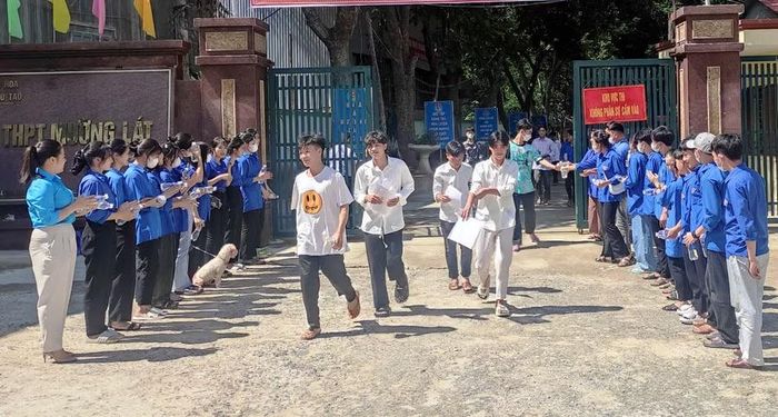 Điểm thi Trường THPT Mường Lát (Thanh Hóa).