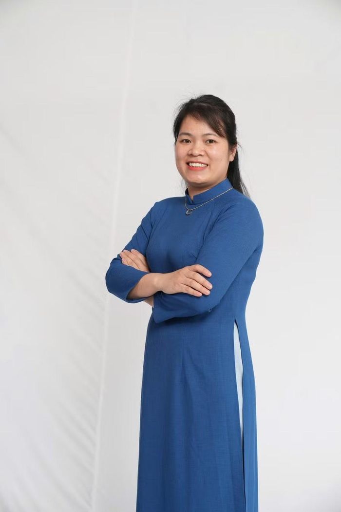 Cô Phạm Thị Minh Nguyệt.