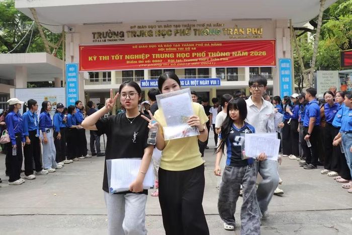 Thí sinh Đà Nẵng kết thúc buổi thi thứ 3 Kỳ thi tốt nghiệp THPT với tâm trạng thoải mái.